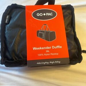 GO PAC Black Weekender Duffle Bag (Black Ice)